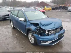 3VWH17AU9JM759994 2018 VOLKSWAGEN GOLF
