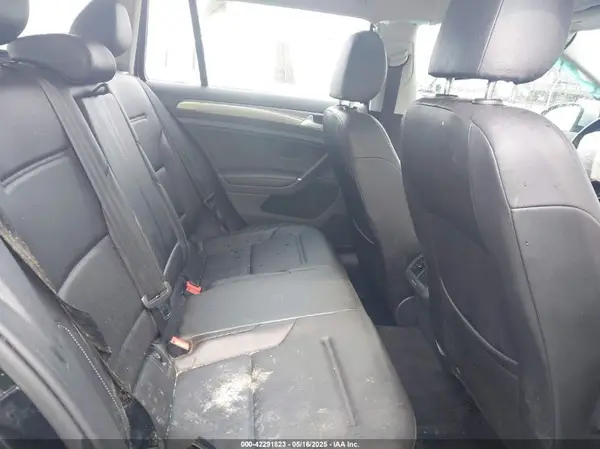 3VWH17AU9KM516123 2019 VOLKSWAGEN GOLF - Image 8