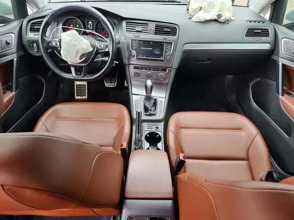 3VWH17AUXHM509805 2017 VOLKSWAGEN GOLF - Image 8