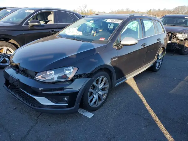 3VWH17AUXHM512963 2017 VOLKSWAGEN GOLF - Image 1