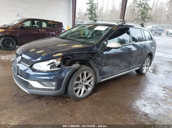 3VWH17AUXHM513529 2017 VOLKSWAGEN GOLF - Image 2