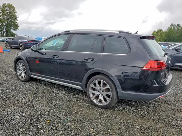 3VWH17AUXHM514258 2017 VOLKSWAGEN GOLF - Image 2