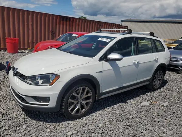 3VWH17AUXHM514860 2017 VOLKSWAGEN GOLF - Image 1