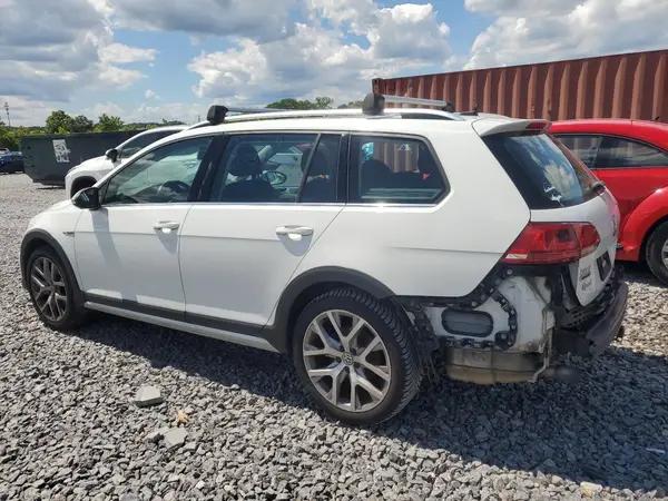 3VWH17AUXHM514860 2017 VOLKSWAGEN GOLF - Image 2