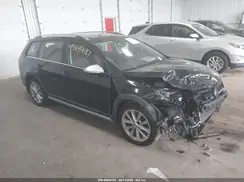 3VWH17AUXHM529875 2017 VOLKSWAGEN GOLF