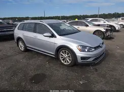 3VWH17AUXHM533750 2017 VOLKSWAGEN GOLF