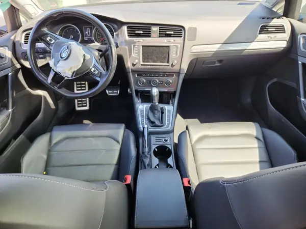 3VWH17AUXHM538365 2017 VOLKSWAGEN GOLF - Image 8