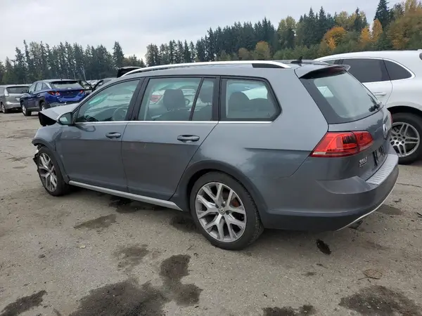 3VWH17AUXHM541329 2017 VOLKSWAGEN GOLF - Image 2