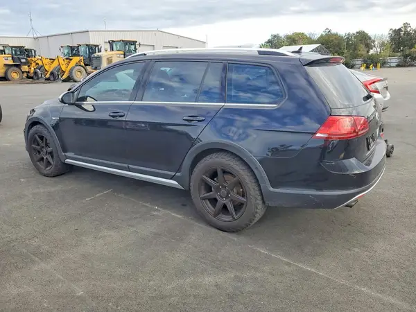 3VWH17AUXHM543369 2017 VOLKSWAGEN GOLF - Image 2