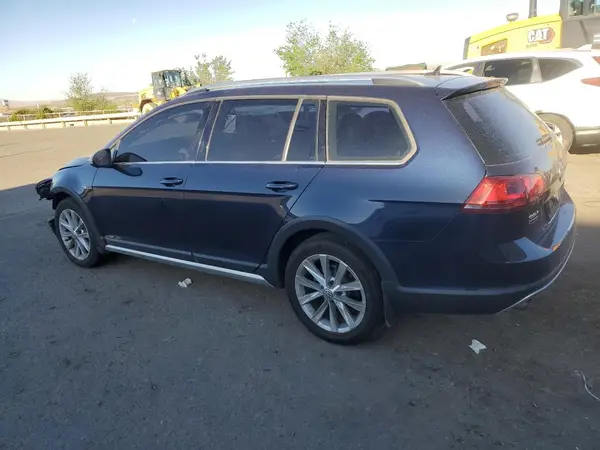 3VWH17AUXHM543954 2017 VOLKSWAGEN GOLF - Image 2