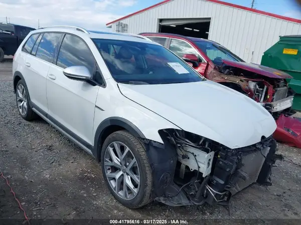 3VWH17AUXKM505664 2019 VOLKSWAGEN GOLF - Image 1
