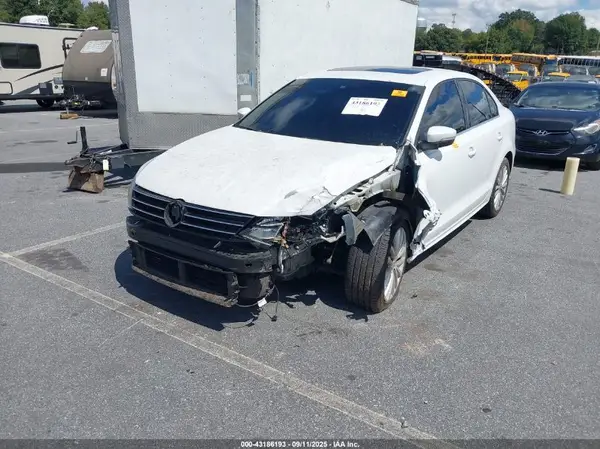 3VWL07AJ3GM305218 2016 VOLKSWAGEN JETTA - Image 2