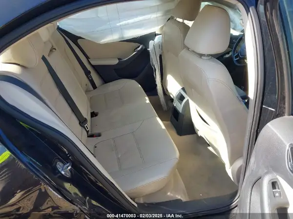3VWL07AJ5GM212572 2016 VOLKSWAGEN JETTA - Image 8
