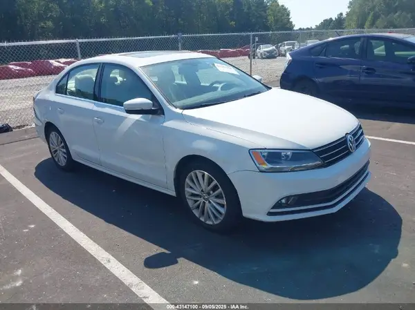 3VWL07AJ5GM227721 2016 VOLKSWAGEN JETTA - Image 1
