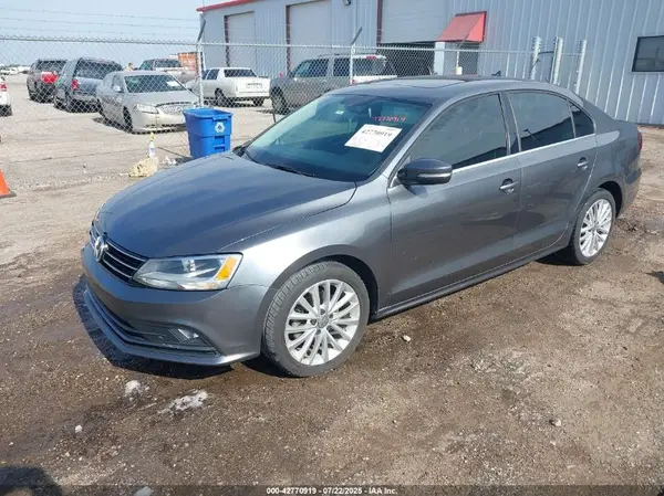 3VWL07AJ5GM237505 2016 VOLKSWAGEN JETTA - Image 2