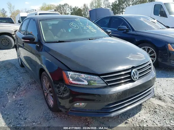 3VWL07AJ5GM263893 2016 VOLKSWAGEN JETTA - Image 1