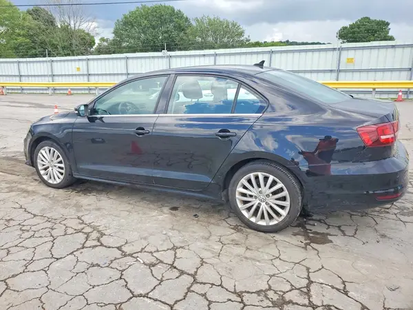 3VWL07AJXGM228492 2016 VOLKSWAGEN JETTA - Image 2
