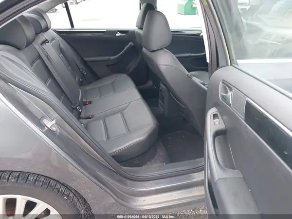 3VWL17AJ0GM213058 2016 VOLKSWAGEN JETTA - Image 8