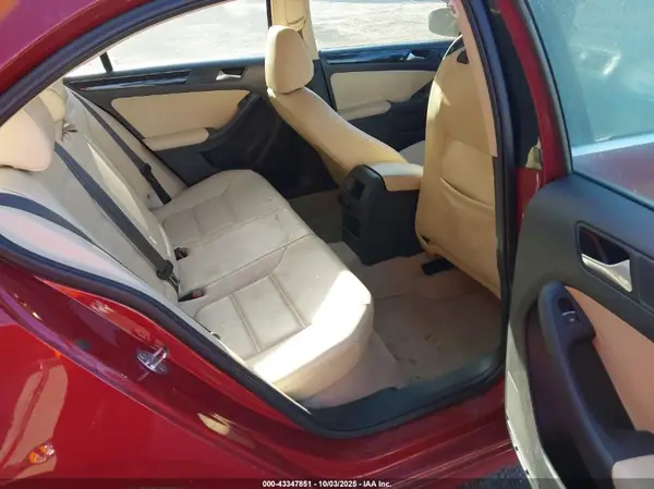 3VWL17AJ0GM214825 2016 VOLKSWAGEN JETTA - Image 8