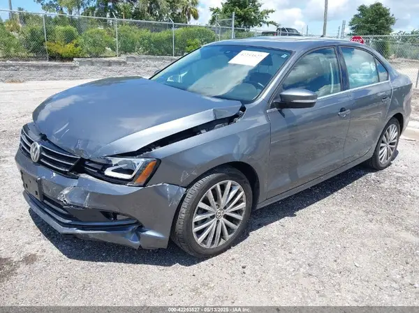 3VWL17AJ0GM249624 2016 VOLKSWAGEN JETTA - Image 2