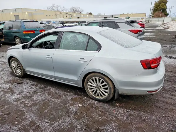 3VWL17AJ0GM264396 2016 VOLKSWAGEN JETTA - Image 2
