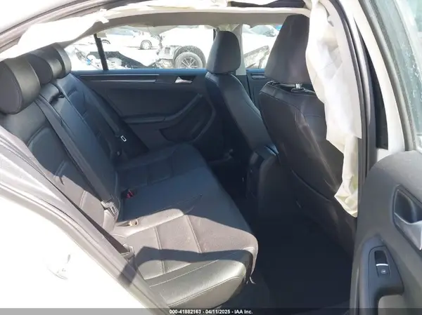 3VWL17AJ0HM406814 2017 VOLKSWAGEN JETTA - Image 8