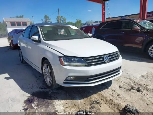 3VWL17AJ0HM409955 2017 VOLKSWAGEN JETTA - Image 1