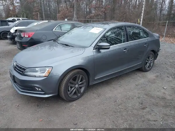 3VWL17AJ0JM209020 2018 VOLKSWAGEN JETTA - Image 2