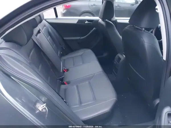 3VWL17AJ0JM209020 2018 VOLKSWAGEN JETTA - Image 8