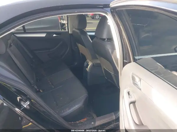 3VWL17AJ0JM214427 2018 VOLKSWAGEN JETTA - Image 8