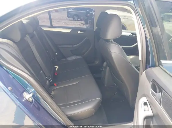 3VWL17AJ0JM236248 2018 VOLKSWAGEN JETTA - Image 8