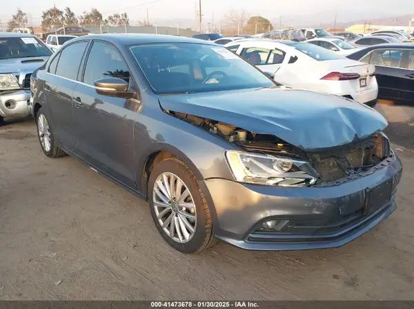3VWL17AJ1GM221282 2016 VOLKSWAGEN JETTA - Image 1