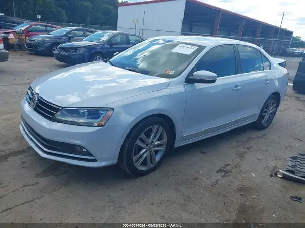 3VWL17AJ2HM338922 2017 VOLKSWAGEN JETTA - Image 2