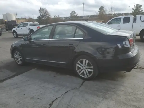 3VWL17AJ2HM405258 2017 VOLKSWAGEN JETTA - Image 2