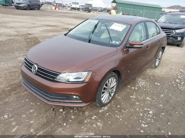 3VWL17AJ3GM330679 2016 VOLKSWAGEN JETTA - Image 2