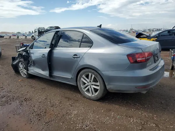 3VWL17AJ3HM382010 2017 VOLKSWAGEN JETTA - Image 2