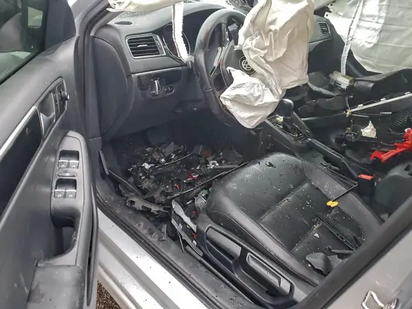 3VWL17AJ4GM205027 2016 VOLKSWAGEN JETTA - Image 8