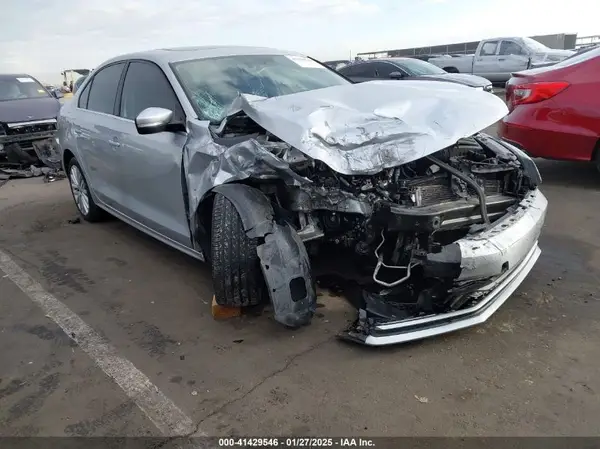 3VWL17AJ4GM298843 2016 VOLKSWAGEN JETTA - Image 1