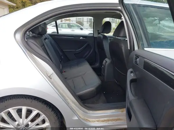 3VWL17AJ4GM341948 2016 VOLKSWAGEN JETTA - Image 8
