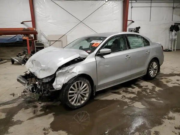 3VWL17AJ4GM364484 2016 VOLKSWAGEN JETTA - Image 1