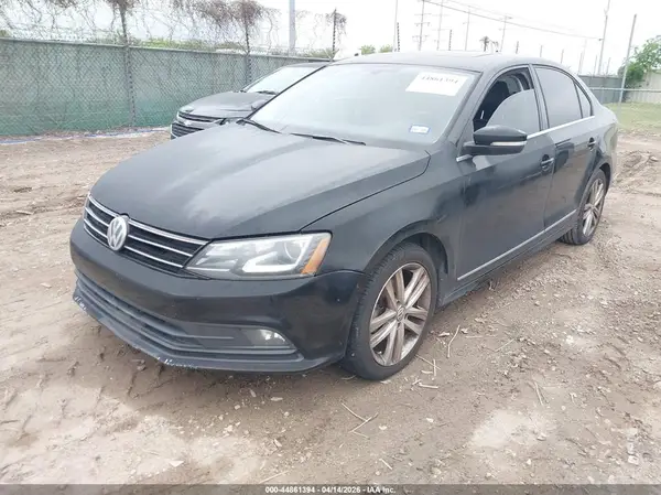 3VWL17AJ4HM203313 2017 VOLKSWAGEN JETTA - Image 2