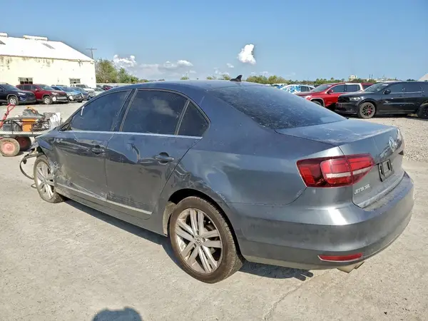3VWL17AJ4HM266654 2017 VOLKSWAGEN JETTA - Image 2