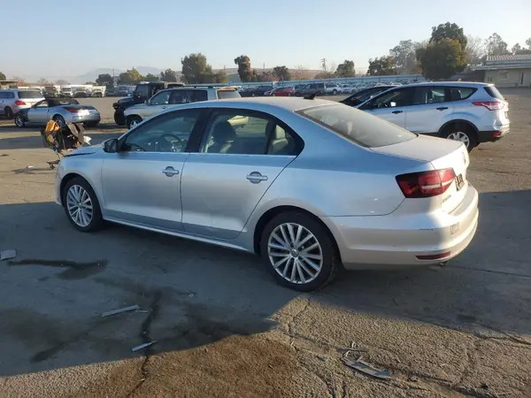 3VWL17AJ5GM210978 2016 VOLKSWAGEN JETTA - Image 2