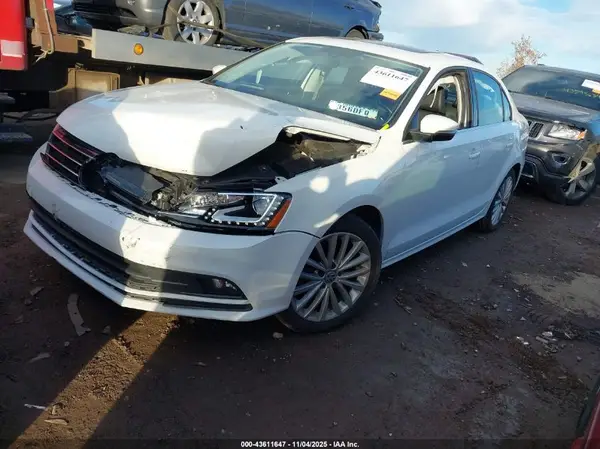 3VWL17AJ5GM345619 2016 VOLKSWAGEN JETTA - Image 2