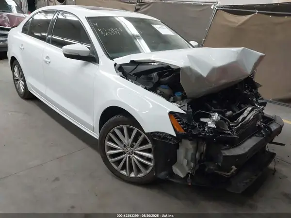 3VWL17AJ5GM363571 2016 VOLKSWAGEN JETTA - Image 1