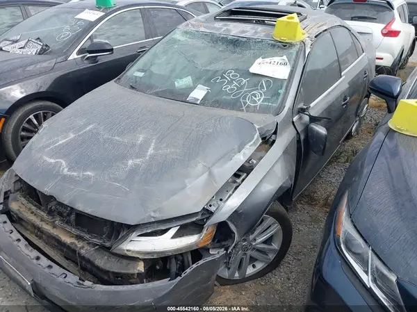 3VWL17AJ5HM212411 2017 VOLKSWAGEN JETTA - Image 2