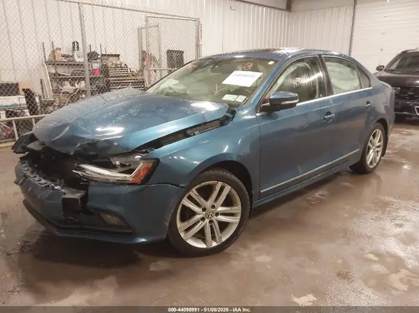 3VWL17AJ5HM239320 2017 VOLKSWAGEN JETTA - Image 2