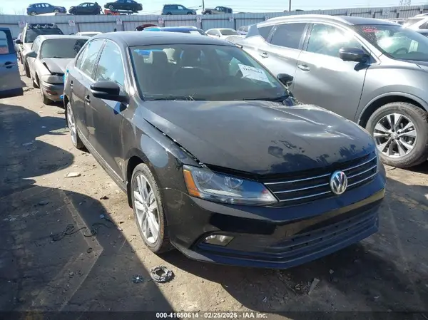 3VWL17AJ5HM246543 2017 VOLKSWAGEN JETTA - Image 1