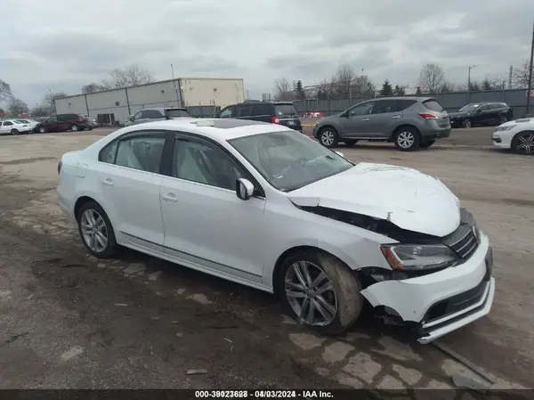 3VWL17AJ5HM399651 2017 VOLKSWAGEN JETTA - Image 1