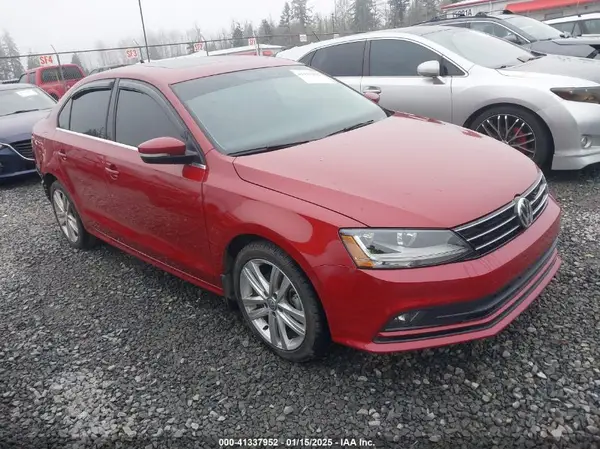 3VWL17AJ5HM402760 2017 VOLKSWAGEN JETTA - Image 1